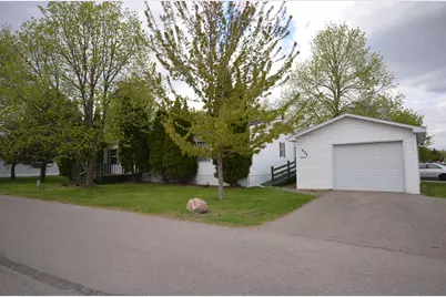 324 Mozart Avenue E, Mankato, MN 56001 - Photo 2