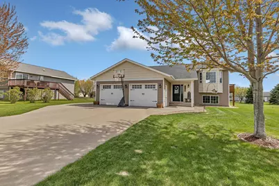 561 7th Street NW, Richmond, MN 56368 - Photo 2