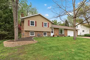 6839 133rd St W, Apple Valley, MN 55124 - Photo 2