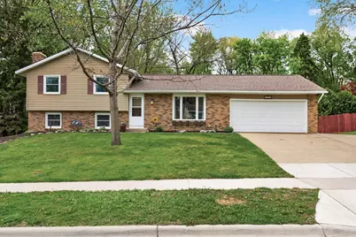 6839 133rd Street W, Apple Valley, MN 55124 - Photo 1