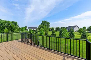 9188 Maas Cir, Minnetrista, MN 55375 - Photo 4