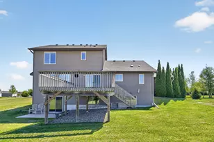 720 Riverwood Ct, Elgin, MN 55932 - Photo 38