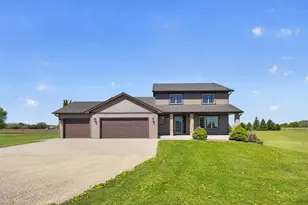 720 Riverwood Ct, Elgin, MN 55932 - Photo 1