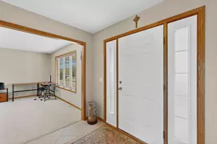 720 Riverwood Ct, Elgin, MN 55932 - Photo 4