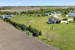 720 Riverwood Ct, Elgin, MN 55932 - Photo 48