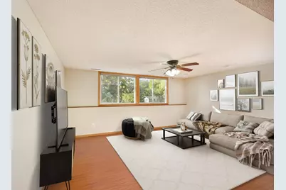 8106 Dakota Lane, Chanhassen, MN 55317 - Photo 12