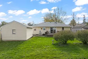 1402 7th St SE, Austin, MN 55912 - Photo 30