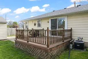 1402 7th St SE, Austin, MN 55912 - Photo 26