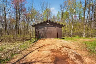 32710 Kettle River Rd, Hinckley, MN 55037 - Photo 22