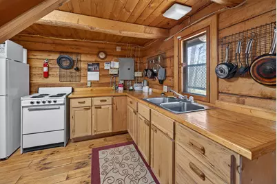32710 Kettle River Road, Hinckley, MN 55037 - Photo 12