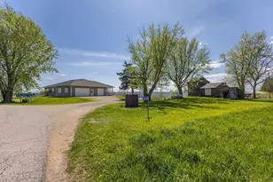 S3565 Rooster Ridge Ln, Fountain City, WI 54629 - Photo 12