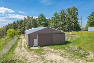 S3565 Rooster Ridge Ln, Fountain City, WI 54629 - Photo 10