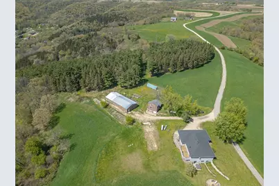 S3565 Rooster Ridge Lane, Fountain City, WI 54629 - Photo 2