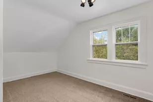 1404 Hubbard Ave, Saint Paul, MN 55104 - Photo 18
