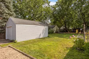 1404 Hubbard Ave, Saint Paul, MN 55104 - Photo 28
