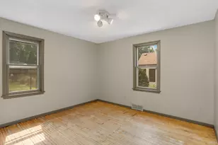 1404 Hubbard Ave, Saint Paul, MN 55104 - Photo 16