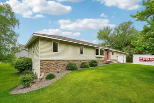6201 Laurene Ave, Circle Pines, MN 55014 - Photo 2