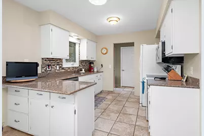 4969 Zealand Avenue N, New Hope, MN 55428 - Photo 6