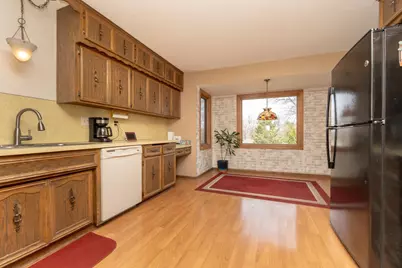 502 Highland Drive, Chanhassen, MN 55317 - Photo 4