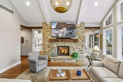 3601 Lerive Way, Chaska, MN 55318 - Photo 10