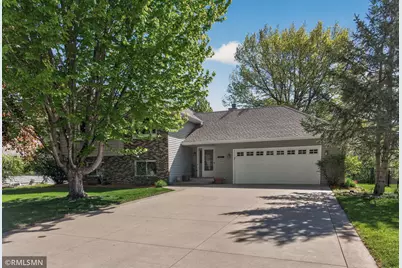 5018 Lemire Lane, White Bear Lake, MN 55110 - Photo 2