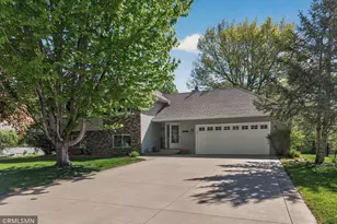 5018 Lemire Ln, White Bear Lake, MN 55110 - Photo 2