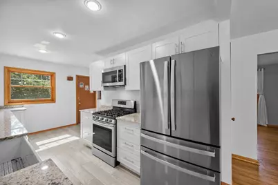 10433 Washburn Avenue S, Bloomington, MN 55431 - Photo 24