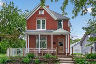 697 Tuscarora Ave, Saint Paul, MN 55102 - Photo 2