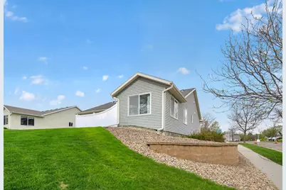 2528 Hawk Ridge Court SE, Rochester, MN 55904 - Photo 34