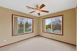 2528 Hawk Ridge Ct SE, Rochester, MN 55904 - Photo 16