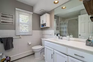 10940 Pioneer Dr, Burnsville, MN 55337 - Photo 12