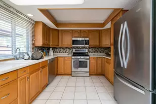 10940 Pioneer Dr, Burnsville, MN 55337 - Photo 6