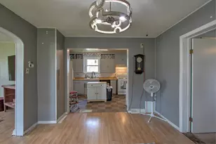 313 1st St, Sandstone, MN 55072 - Photo 10