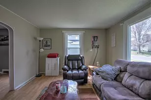 313 1st St, Sandstone, MN 55072 - Photo 16