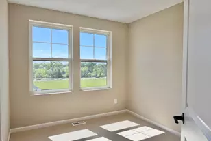 856 Woodlawn Ave, Saint Paul, MN 55116 - Photo 20