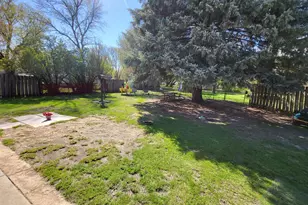 205 N Main St, Taunton, MN 56291 - Photo 16