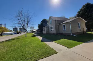 205 N Main St, Taunton, MN 56291 - Photo 4