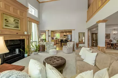 472 Vadnais Lake Drive, Vadnais Heights, MN 55127 - Photo 8