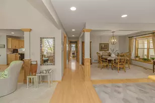 472 Vadnais Lake Dr, Vadnais Heights, MN 55127 - Photo 10