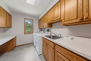 9327 Hillside Trail S, Cottage Grove, MN 55016 - Photo 24