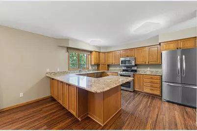 9327 Hillside Trail S, Cottage Grove, MN 55016 - Photo 16