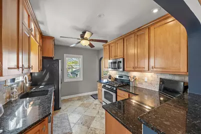 1033 Smith Avenue S, West Saint Paul, MN 55118 - Photo 10