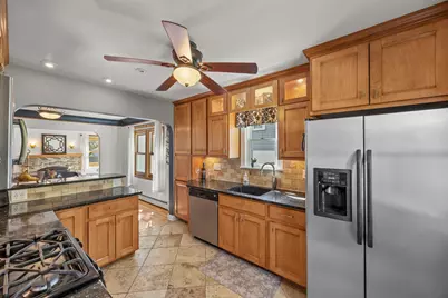 1033 Smith Avenue S, West Saint Paul, MN 55118 - Photo 12