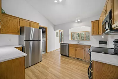 13143 Quay Street NW, Coon Rapids, MN 55448 - Photo 8