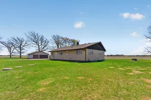 25184 Red Robin Rd, Pine City, MN 55063 - Photo 4