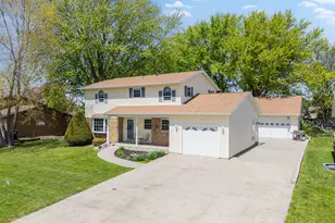 319 7th Street SW, Eyota, MN 55934 - Photo 1
