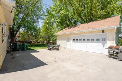 319 7th Street SW, Eyota, MN 55934 - Photo 2