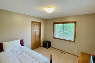 1409 28th St SW, Austin, MN 55912 - Photo 20