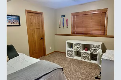 1409 28th Street SW, Austin, MN 55912 - Photo 10