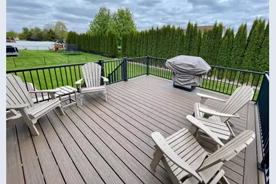 1409 28th Street SW, Austin, MN 55912 - Photo 2